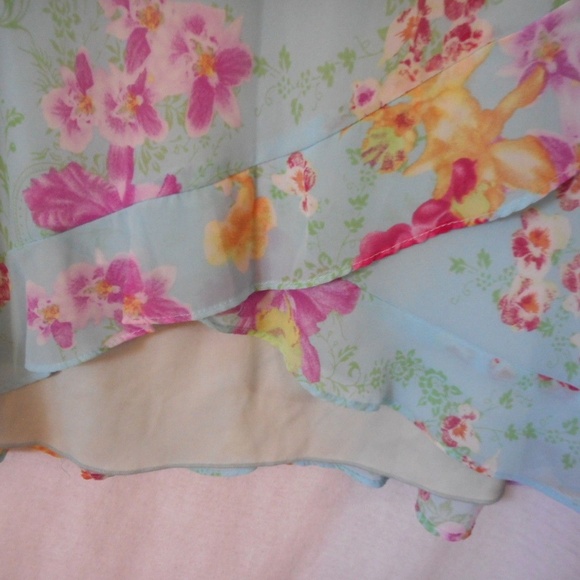 B. Moss Size 4 Blue Floral lined sleeveless - Picture 7 of 8